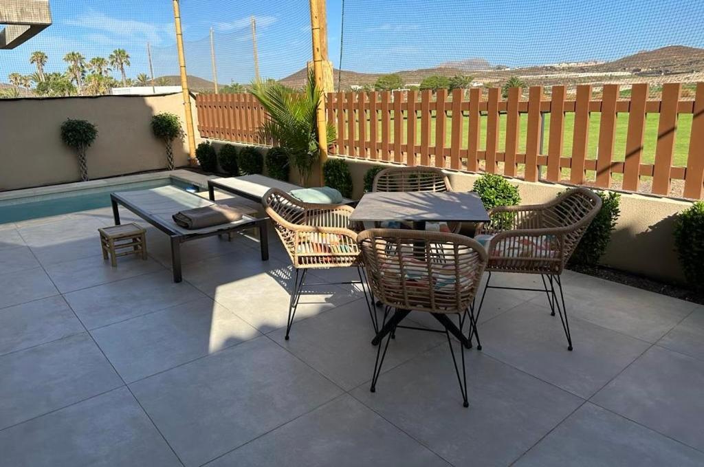 Golf Tenerife South XX Wheel Accessible Shower XX Free Wifi XX Private Pool 30 Degrees XX Two Terraces 30M2X60M2 Xxfree Parking XX Mountain View XX Flatscreen 65 Inch XX Сан-Мігель-де-Абона Екстер'єр фото
