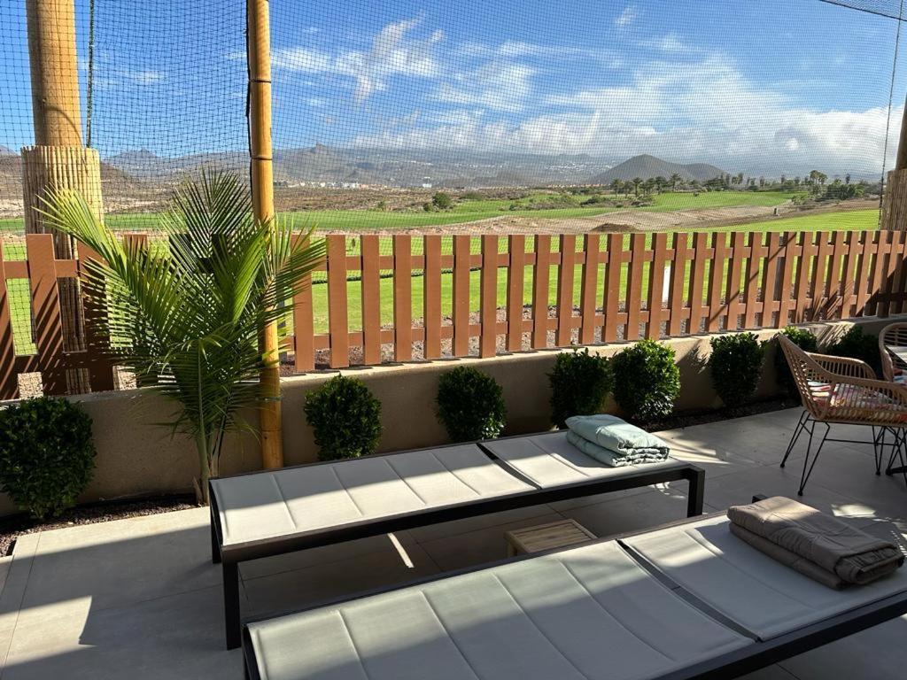 Golf Tenerife South XX Wheel Accessible Shower XX Free Wifi XX Private Pool 30 Degrees XX Two Terraces 30M2X60M2 Xxfree Parking XX Mountain View XX Flatscreen 65 Inch XX Сан-Мігель-де-Абона Екстер'єр фото